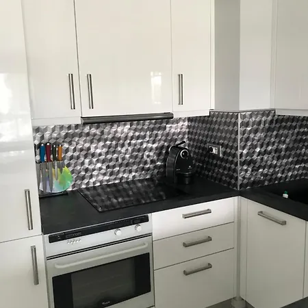 Apartment Ideal Couple, Magnifique 2 Pieces Piscine Mandelieu-la-Napoule